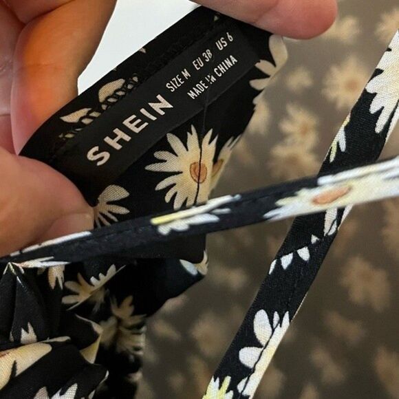 SHEIN Black Tie Back Daisy Print Cami Midi Dress Size Medium - Picture 7 of 9